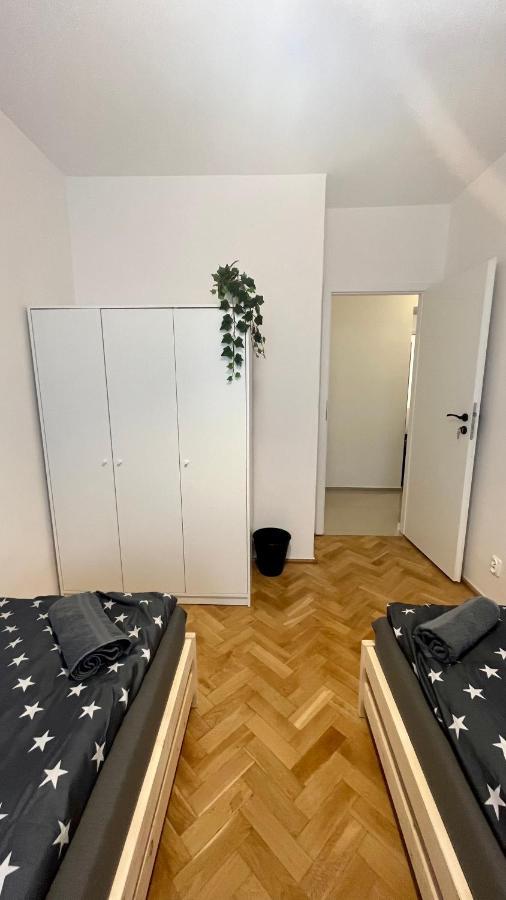 Warszawa Krucza Pokoje Extérieur photo